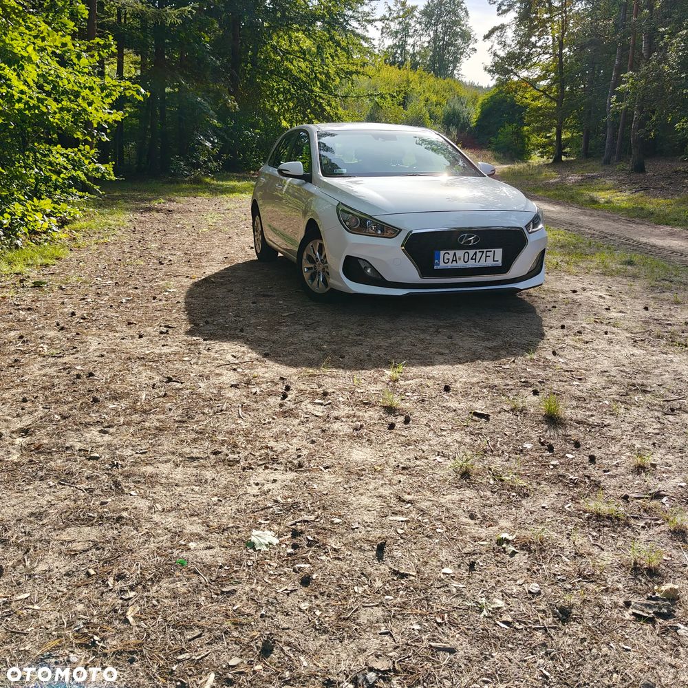 Hyundai i30 1.4 Classic + - 19