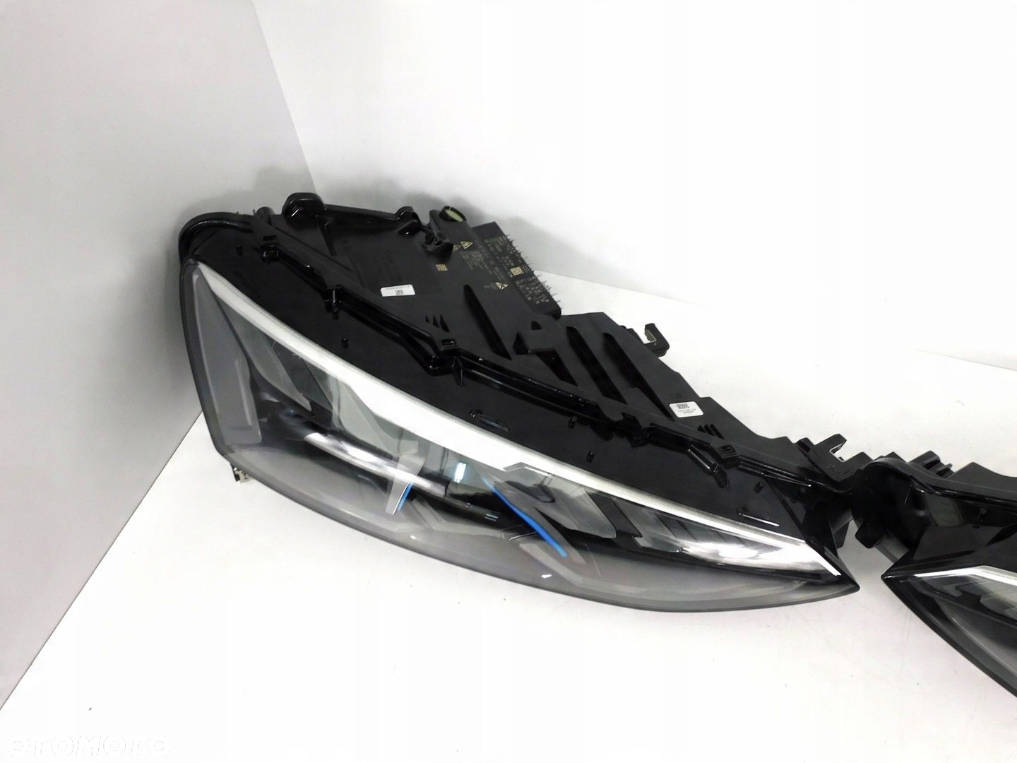 AUDI E TRON GT RS 4J3 LAMPA PRAWA LEWA LASER - 6