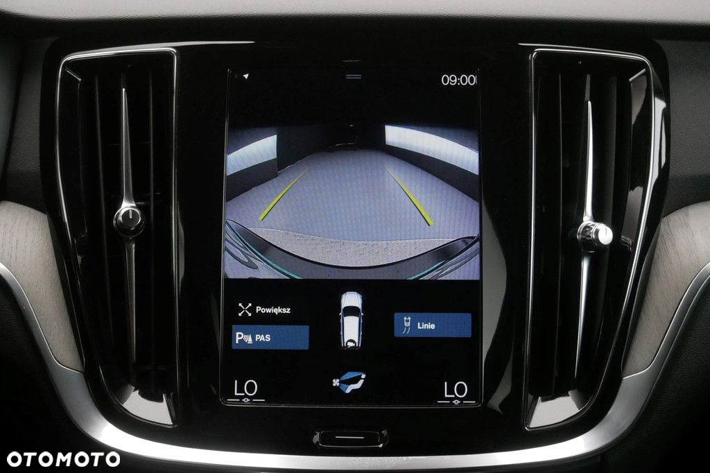 Volvo V60 Cross Country - 19