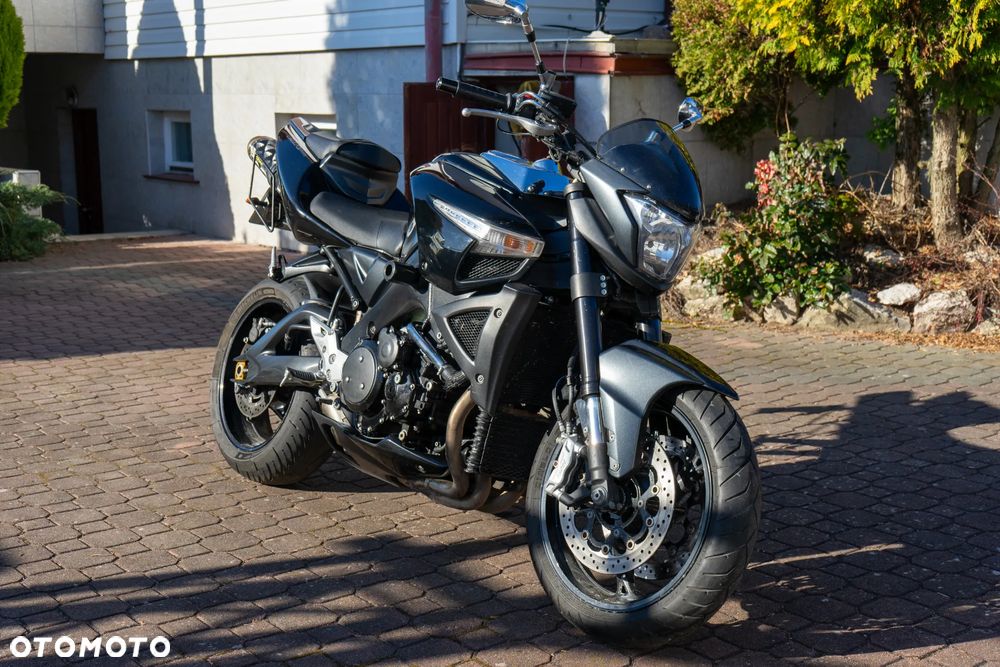 Suzuki GSX - 1