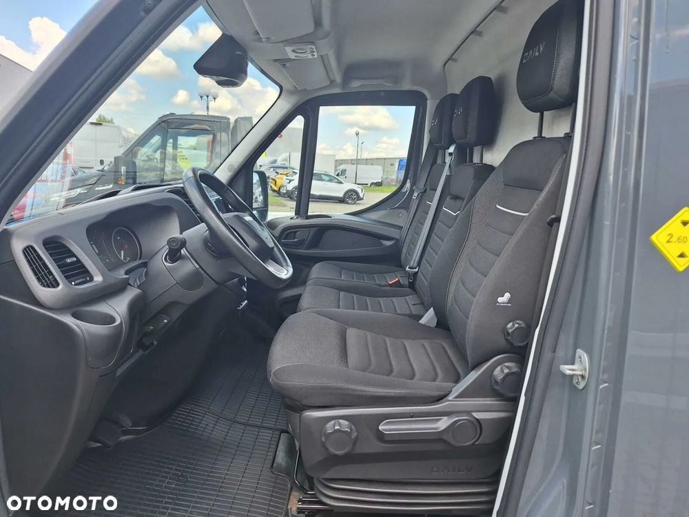 Iveco Daily 35S18 | L4H2 | Silnik 3.0 | Automat | Hak | FULL LED | Kamera cofania | - 18