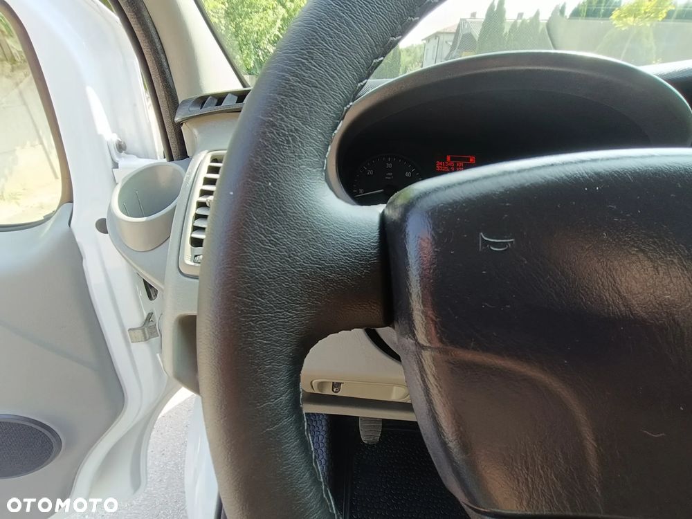 Opel Vivaro - 21