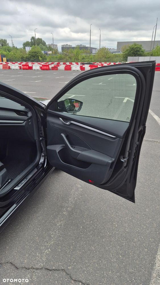 Skoda Octavia 1.5 TSI mHEV Sportline DSG - 10