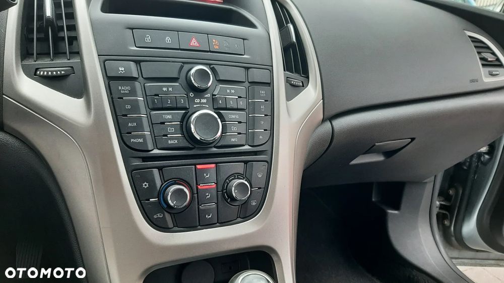 Opel Astra 1.6 Design Edition - 9
