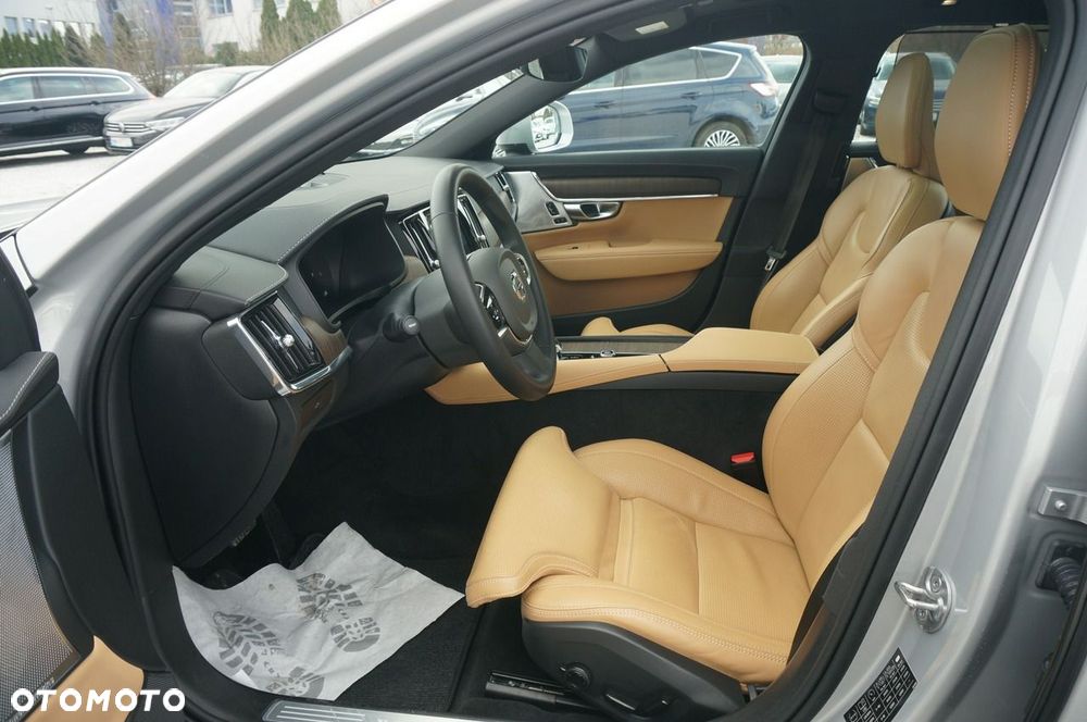 Volvo V90 Cross Country B5 D AWD Ultimate - 31