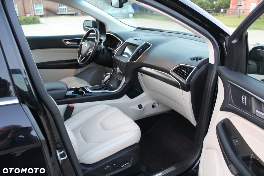 Ford Edge - 11