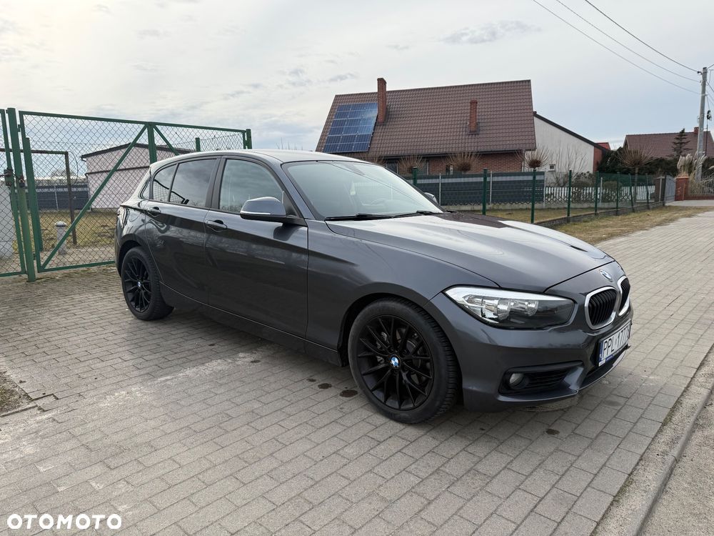 BMW Seria 1 120i - 2