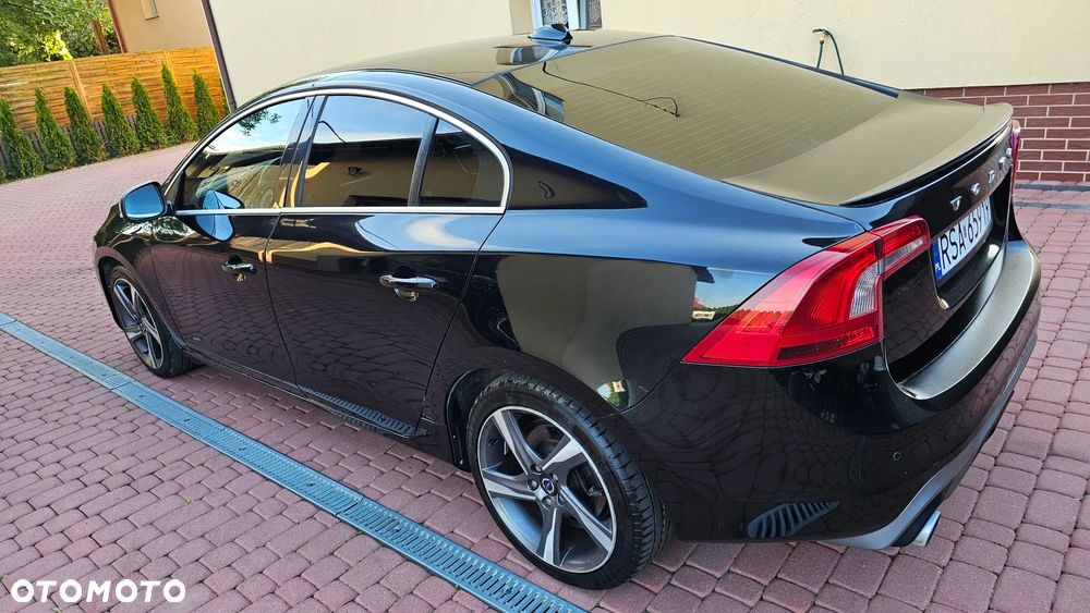 Volvo S60 T3 R-Design Summum - 25