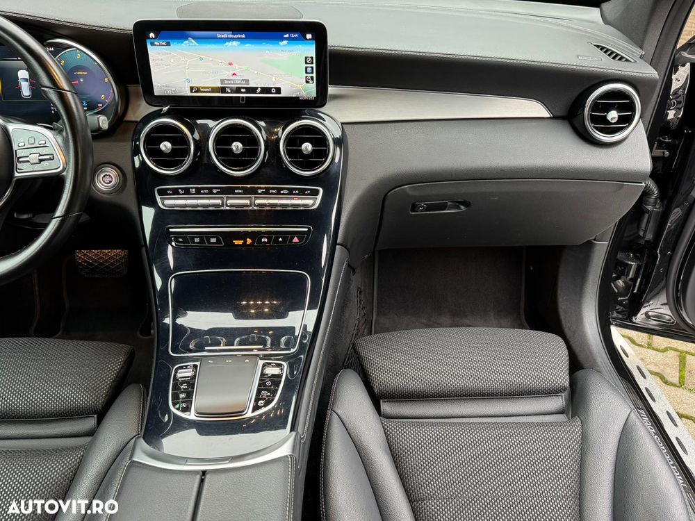 Mercedes-Benz GLC 220 d 4Matic 9G-TRONIC Exclusive - 31