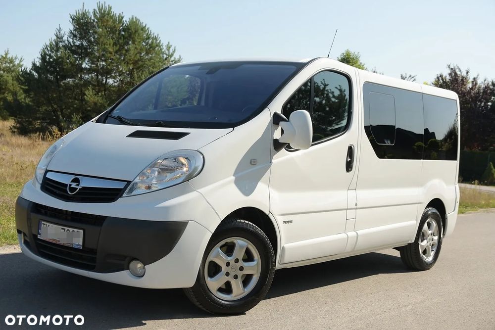 Opel Vivaro Tour Cosmo L1H1 - 2