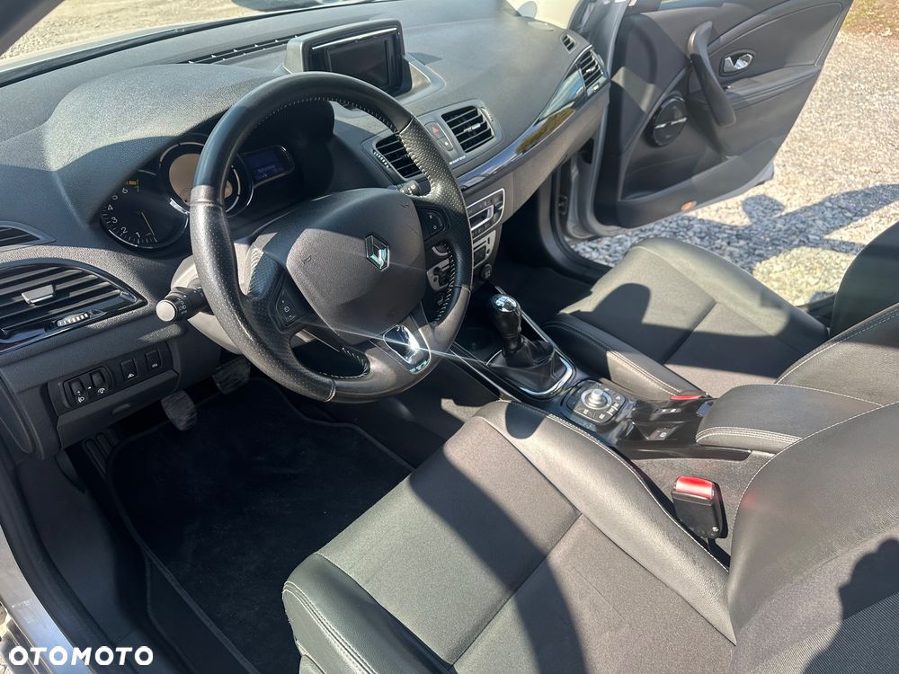 Renault Megane ENERGY TCe 130 Start & Stop Bose Edition - 17