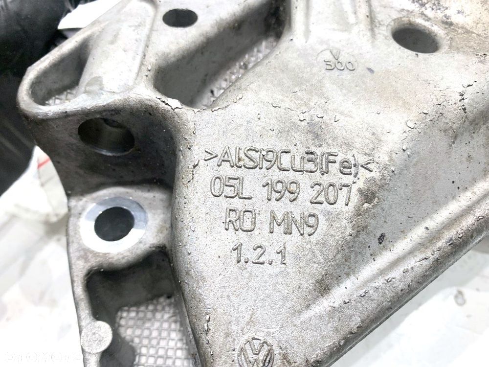 ŁAPA SILNIKA  SKODA OCTAVIA IV Combi (NX5) 2019 - 2022 2.0 TDI 110 kW [150 KM] olej napędowy 2019 - 4