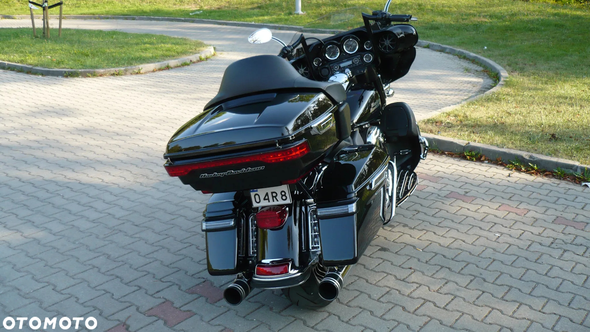 Harley-Davidson FLH Electra Glide - 4