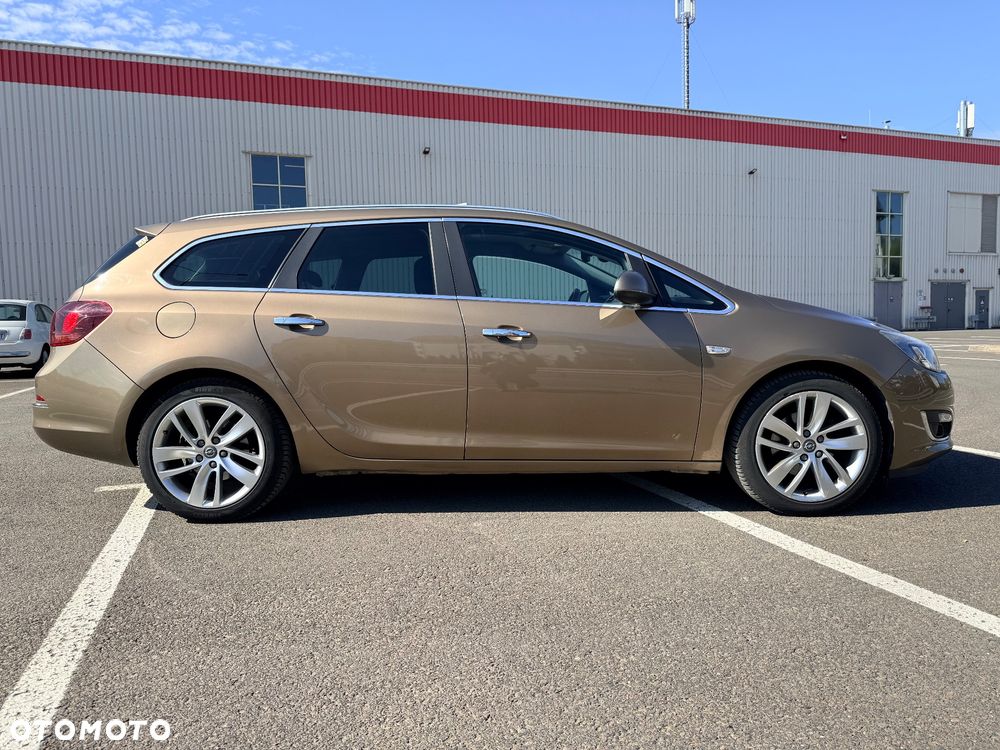 Opel Astra 1.6 SIDI Turbo ecoFLEX Start/Stop Innovation - 17