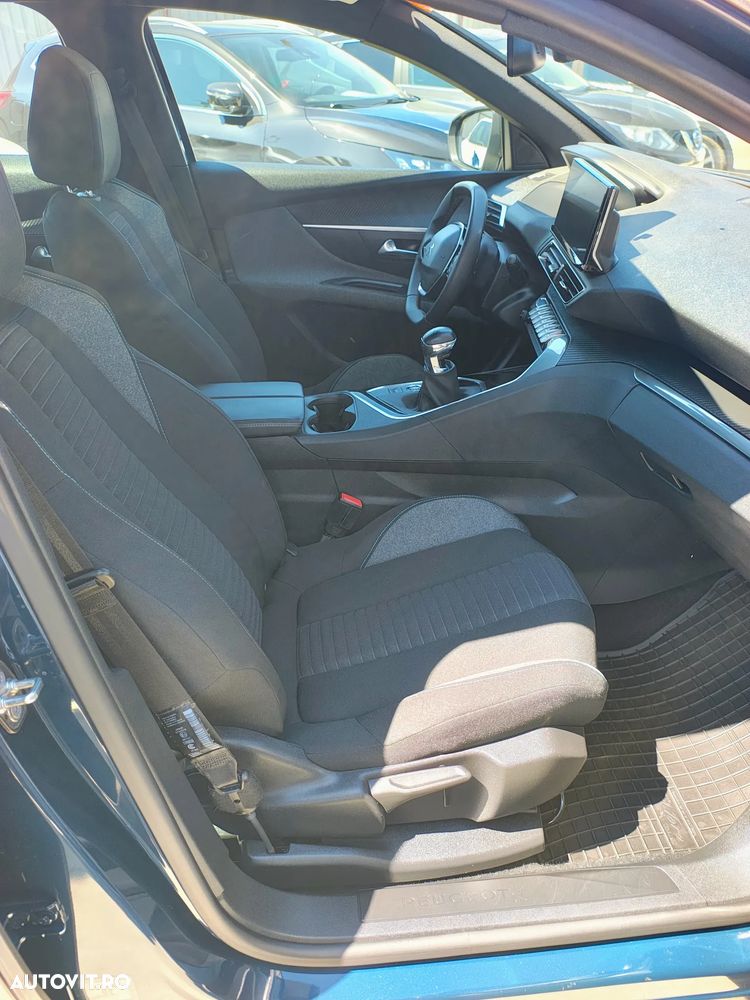 Peugeot 3008 PureTech 130 Stop & Start GPF Active Business-Paket - 29