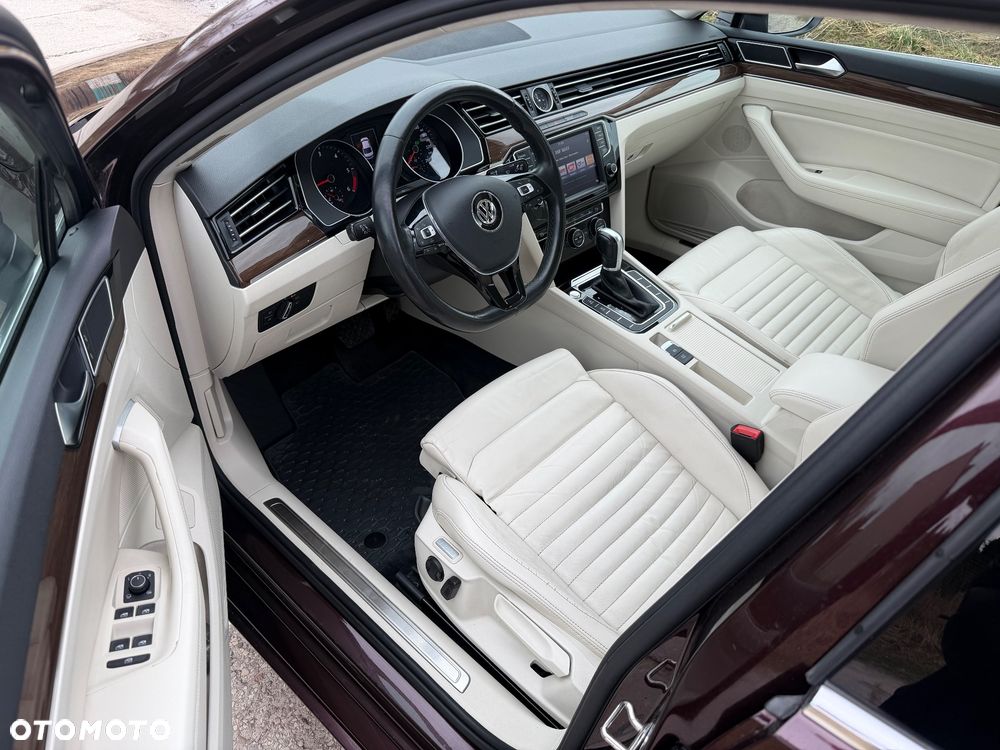 Volkswagen Passat 2.0 TDI BMT Highline DSG7 - 25