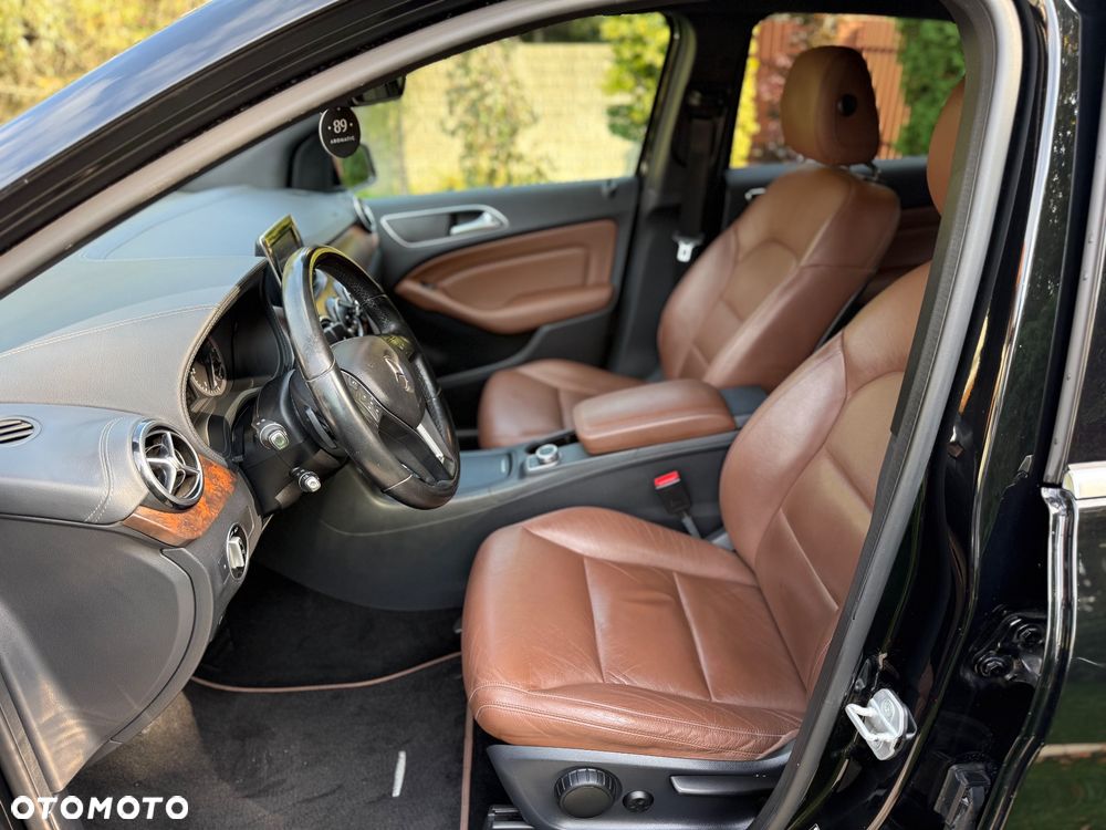 Mercedes-Benz Klasa B 200 CDI (BlueEFFICIENCY) 7G-DCT - 16