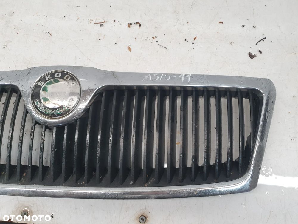 Skoda Octavia 2 Sedan GRILL ATRAPA CHROM 1Z0853668 - 3