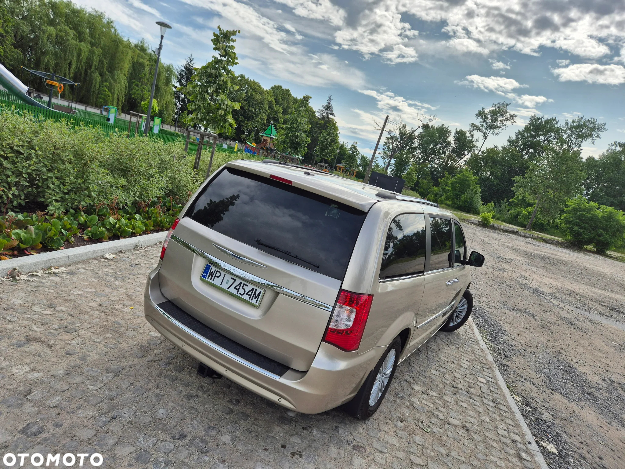 Chrysler Town & Country 3.6 Limited - 22
