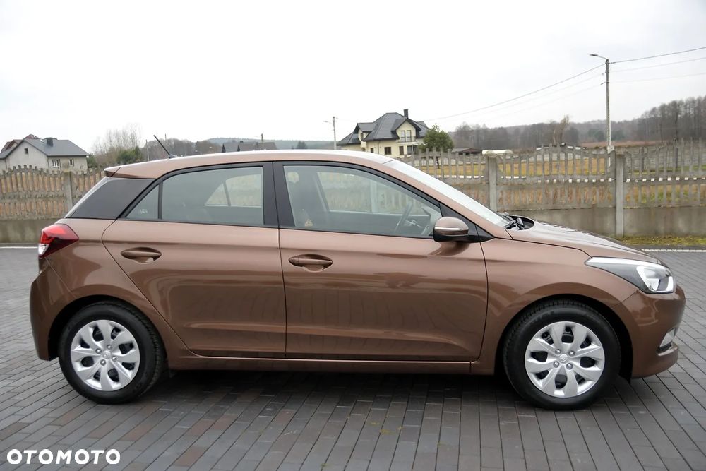 Hyundai i20 blue 1.2 YES Silver - 9