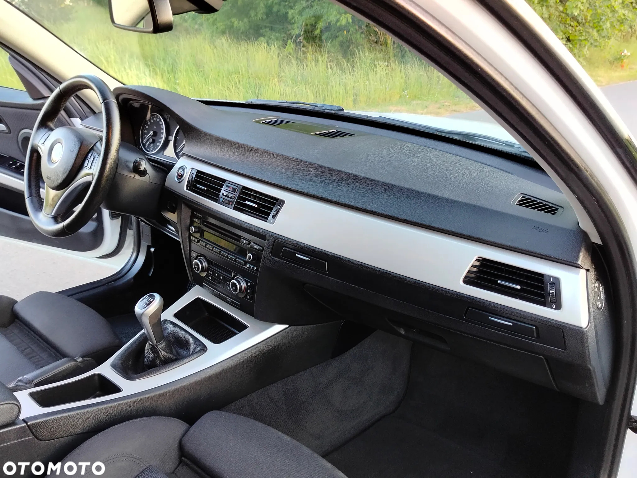 BMW Seria 3 318d Sport Line - 19