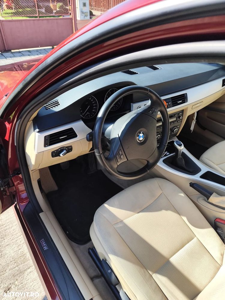 BMW Seria 3 316i Touring - 5