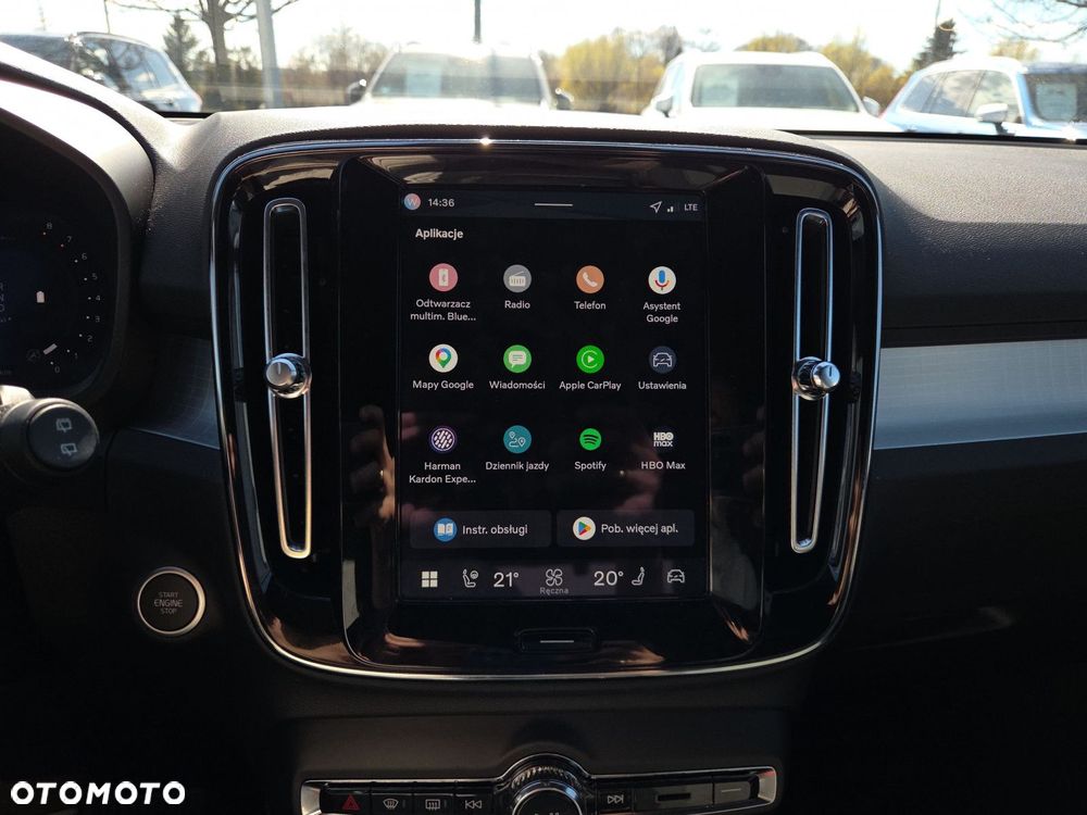 Volvo XC 40 B4 Plus Dark - 18