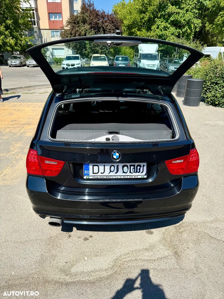 BMW Seria 3 318i Aut. - 9