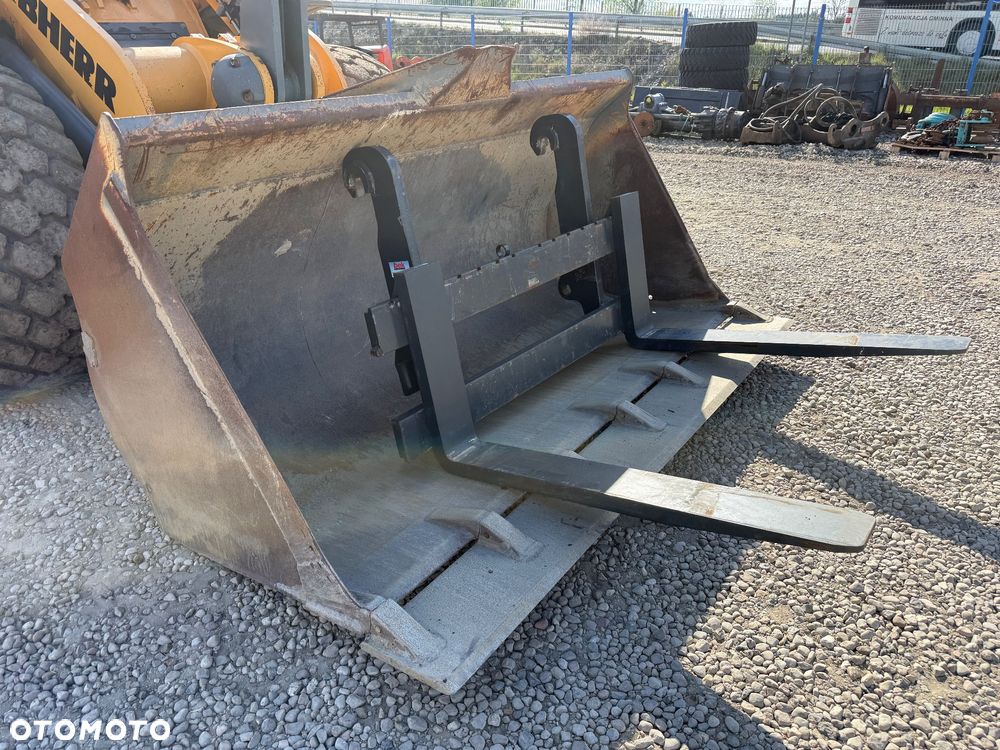 Liebherr L526 - 7