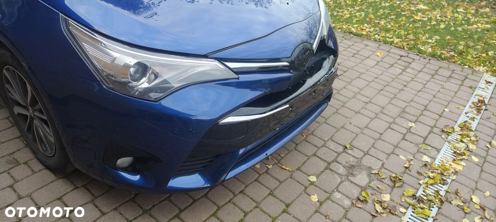 Toyota Avensis 2.0 D-4D Prestige - 25