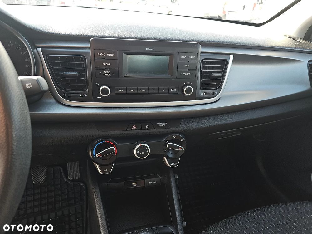 Kia Rio 1.2 M - 15