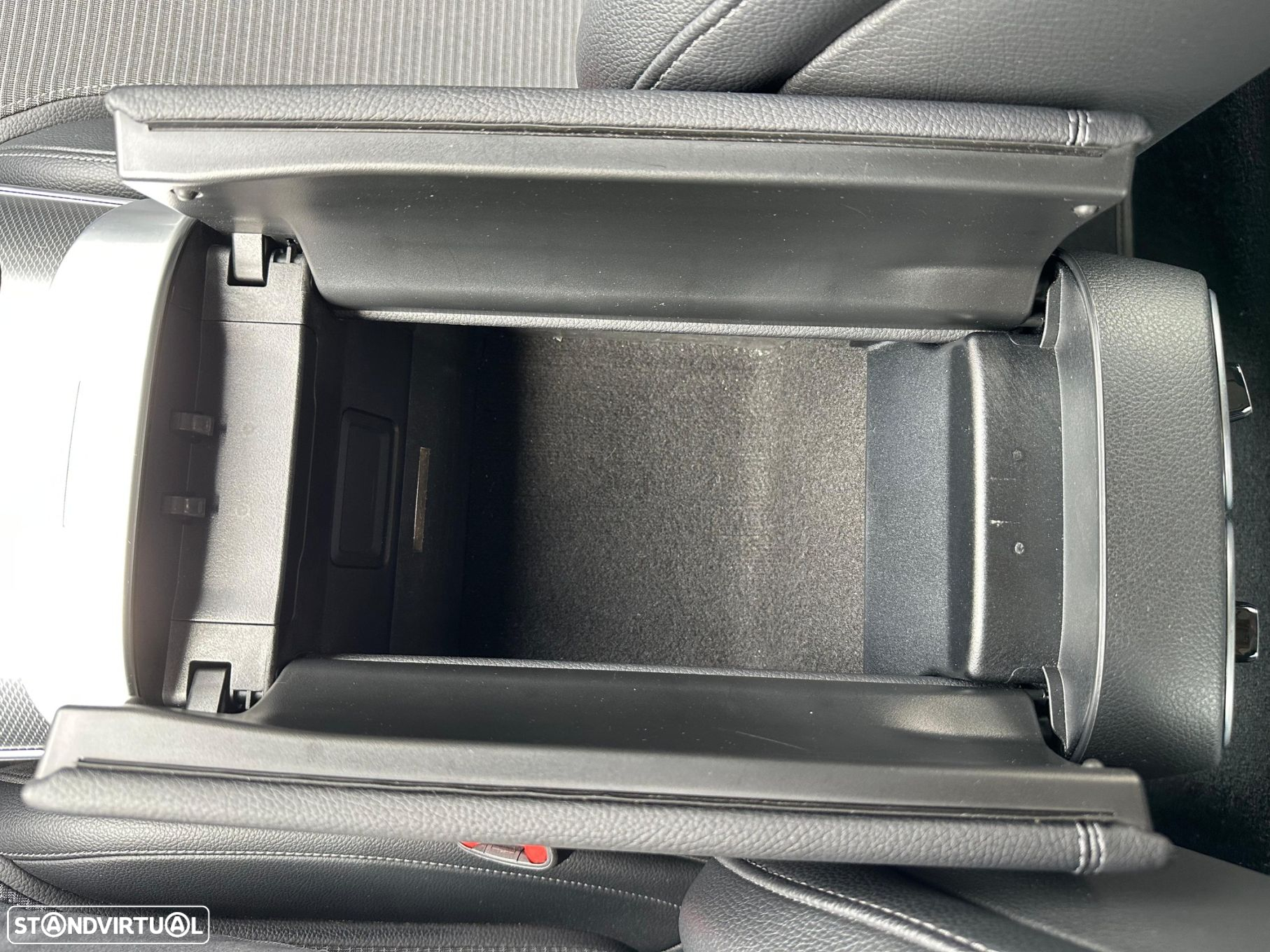 Mercedes-Benz C 300 e Avantgarde - 27