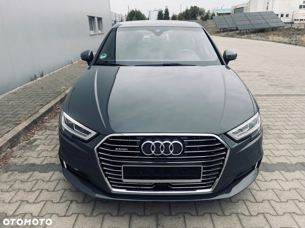 Audi A3 Sportback - 2