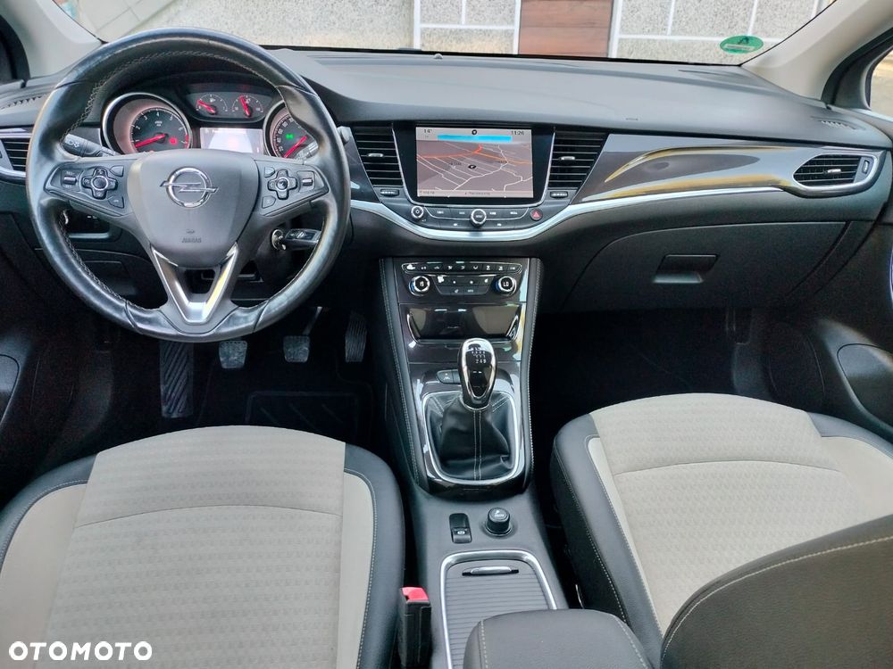 Opel Astra - 18