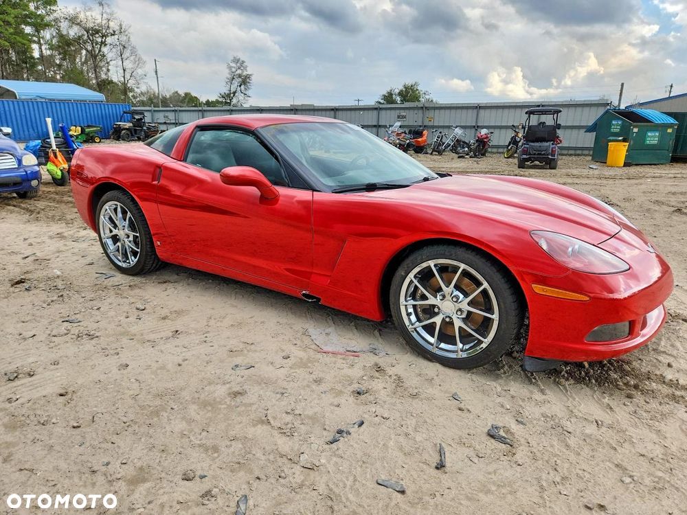 Chevrolet Corvette - 31