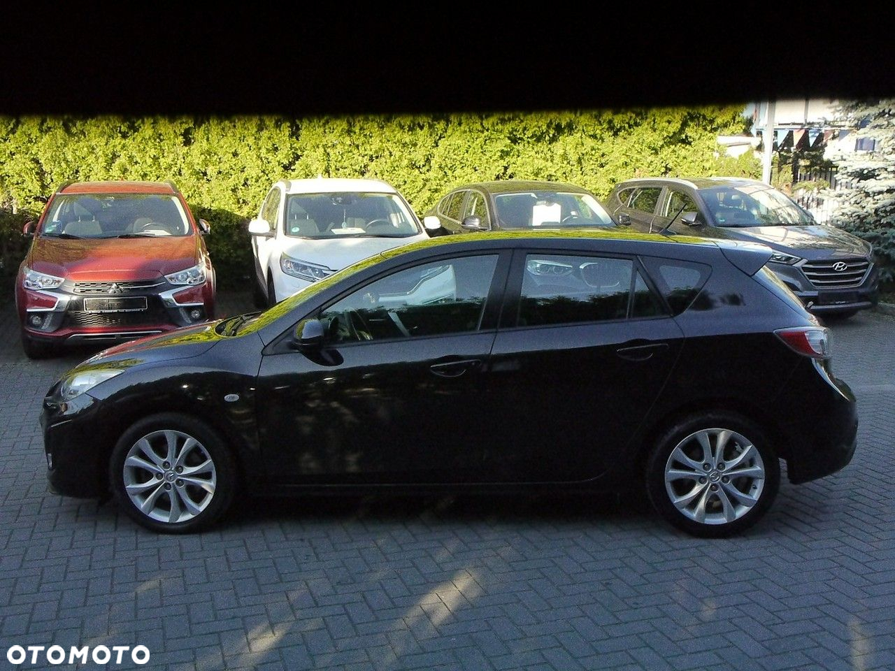 Mazda 3 2.0 Exclusive + - 10
