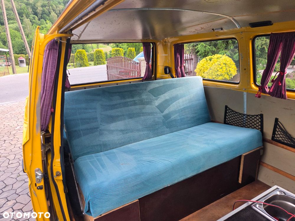 Volkswagen Transporter - 14