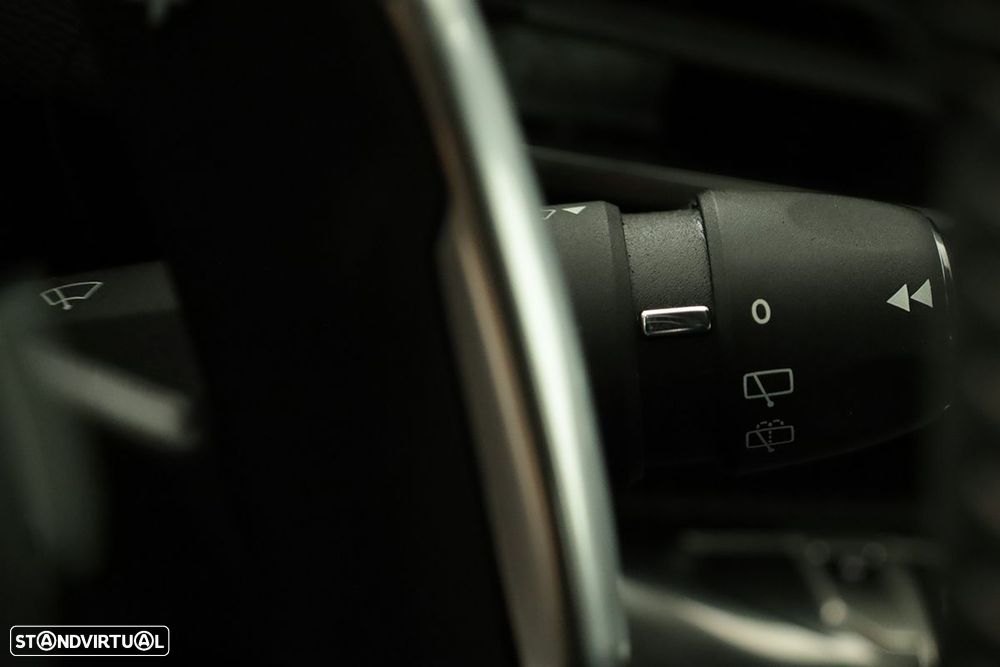 Peugeot 3008 1.6 Hybrid Allure e-EAT8 - 19