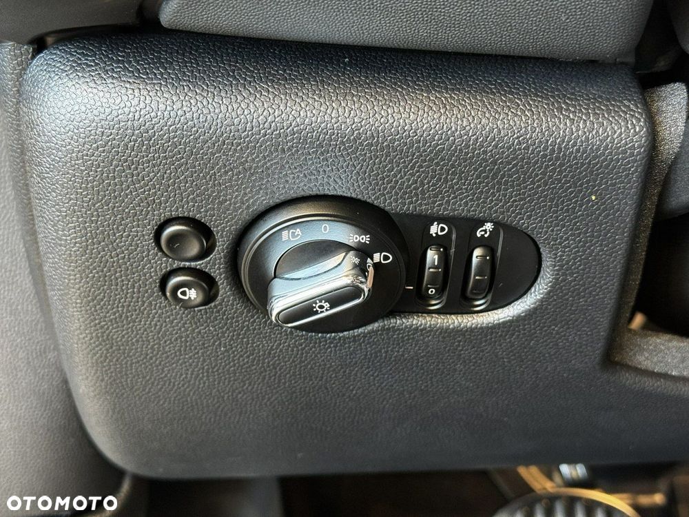 MINI John Cooper Works - 19