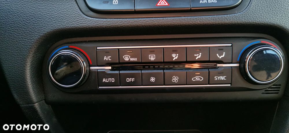 Kia Ceed - 22