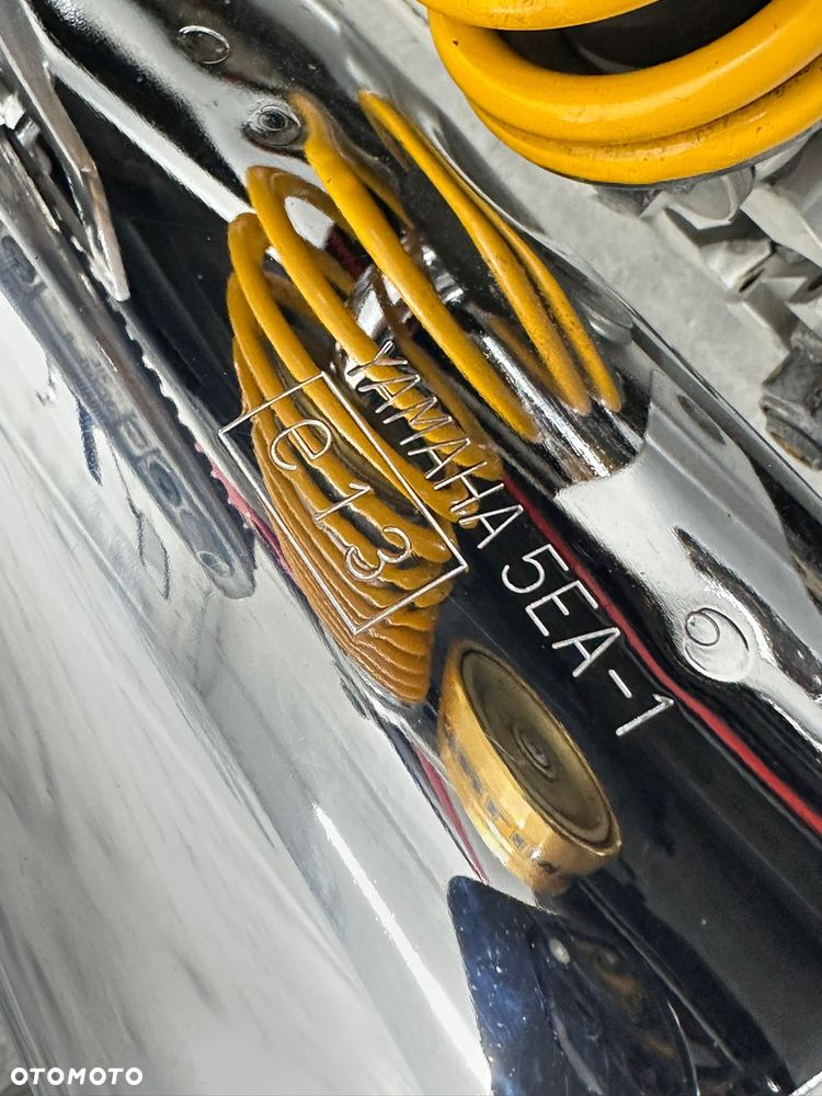 Yamaha XJR - 14