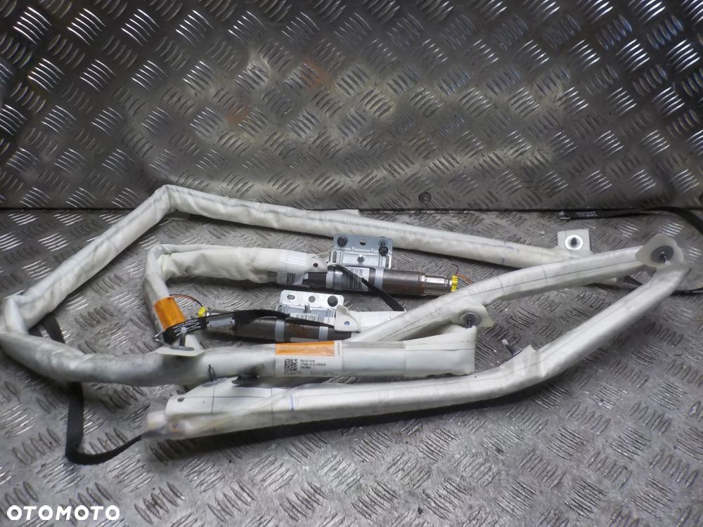 VOLVO C30 KURTYNA POWIETRZNA PRAWA  P31271076