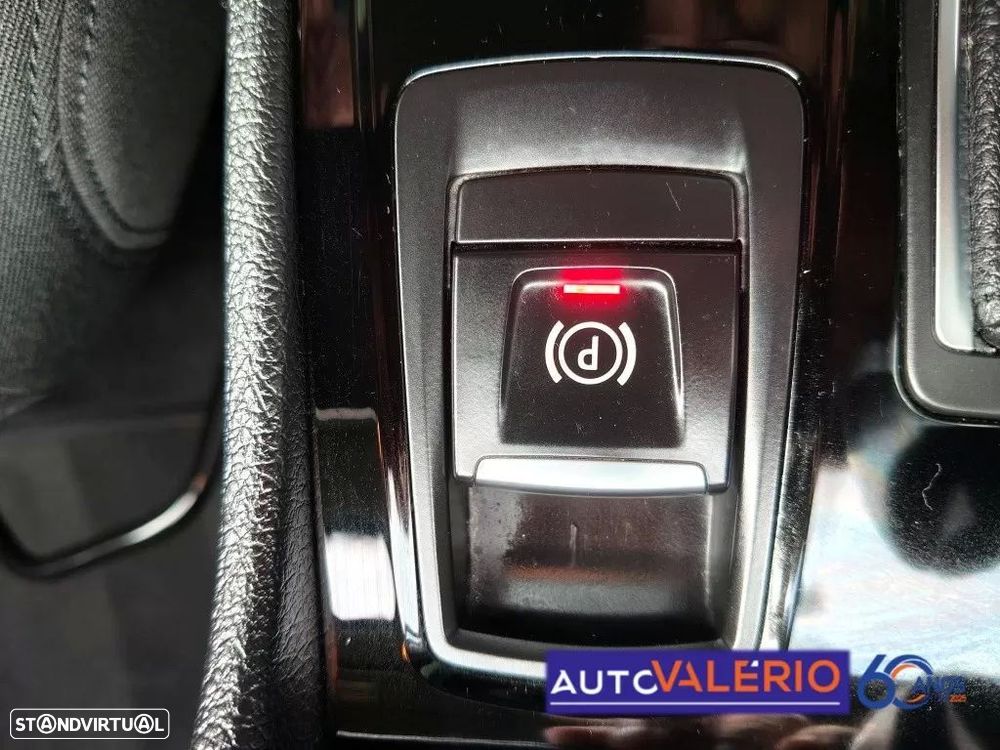 BMW 225xe Active Tourer Advantage - 30