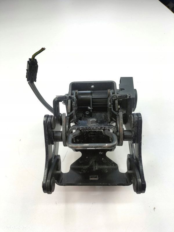 ZAMEK KLAPY TYLNEJ OPEL ASTRA H 13303390500 - 1