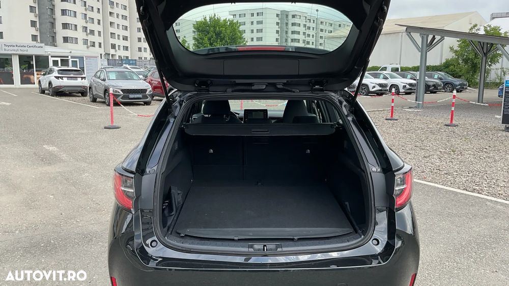 Toyota Corolla 1.8 HSD Dynamic - 16