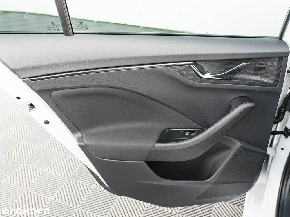 Skoda Scala 1.5 TSI Ambition DSG - 25