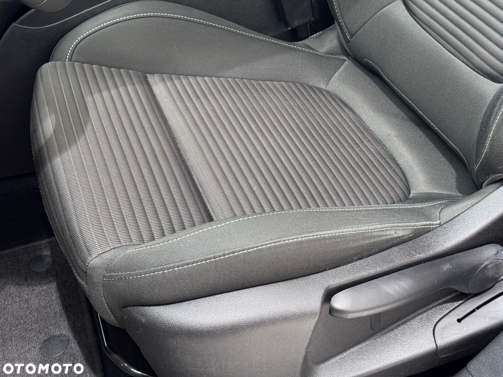Renault Grand Scenic - 11
