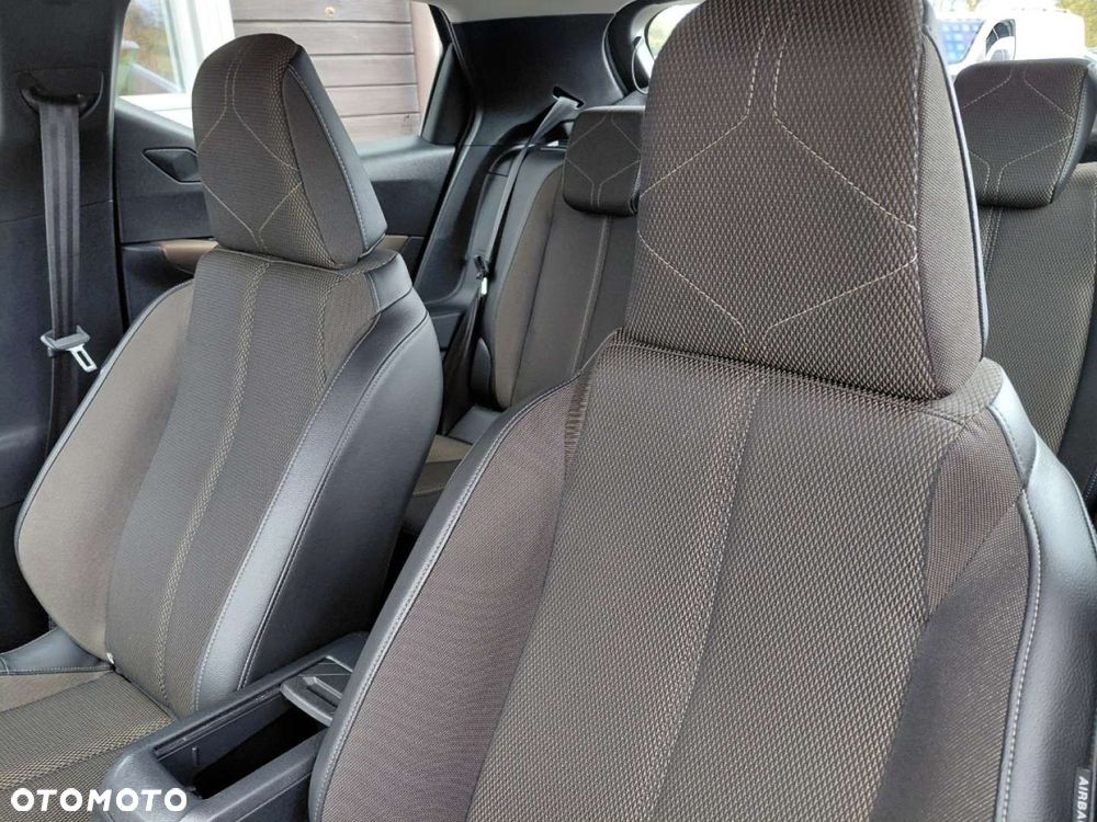 DS Automobiles DS 3 Crossback - 12