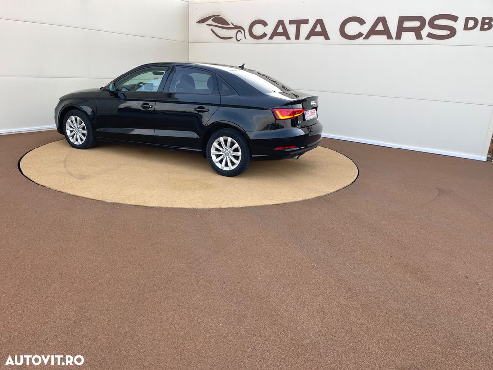 Audi A3 1.6 TDI (clean diesel) S tronic Ambiente - 10