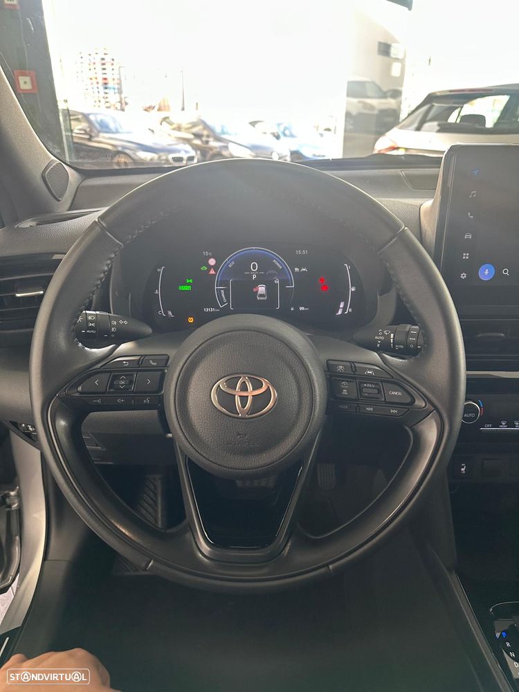 Toyota Yaris Cross 1.5 HDF Premiere Edition - 12
